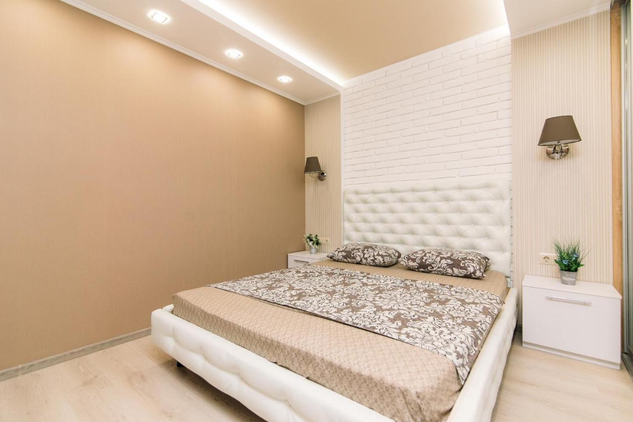 Vip Apartments Faraon On Kharkovskaya 1 Floor Sumy Exterior foto