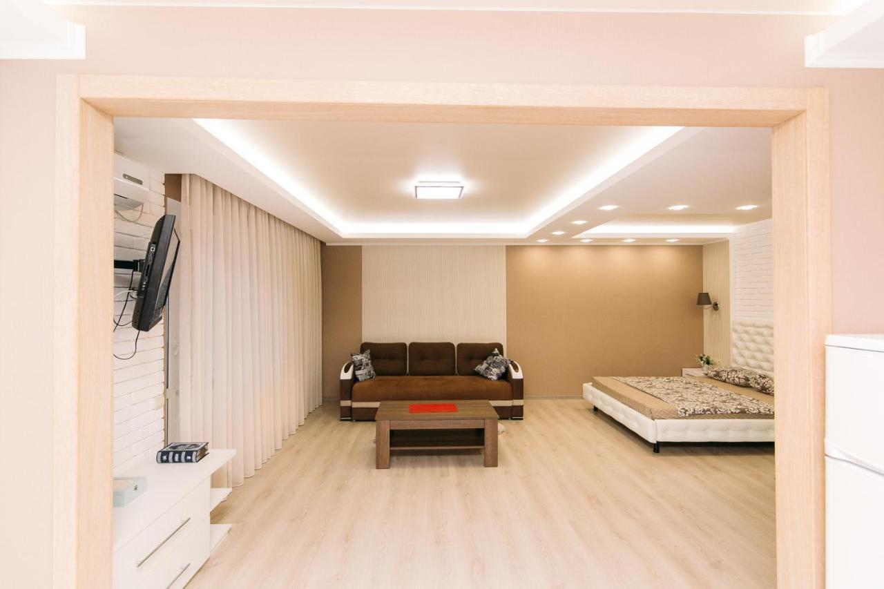 Vip Apartments Faraon On Kharkovskaya 1 Floor Sumy Exterior foto